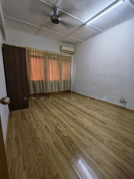 Shop / Office for Rent in Taman Pelangi (Johor Bahru) - Hong En Yap - Interior - PropertyGuru.com.my