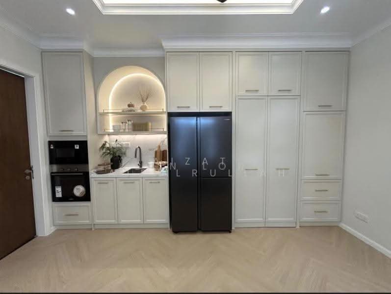 Rumah Banglo untuk Disewa di Mont Kiara (Kuala Lumpur) - Aizat Saifulrullah - Kitchen - PropertyGuru.com.my