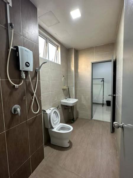 3-storey Terraced House for Rent in Taman Nusa Sentral (Iskandar Puteri (Nusajaya)) - Foo Jun Tao - Bathroom - PropertyGuru.com.my