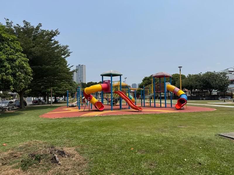 Rumah Teres 2-Tingkat untuk Dijual di Taman Overseas Union (Taman Oug) (Jalan Klang Lama (Old Klang Road)) - Lee Yi Wei - Exterior - PropertyGuru.com.my