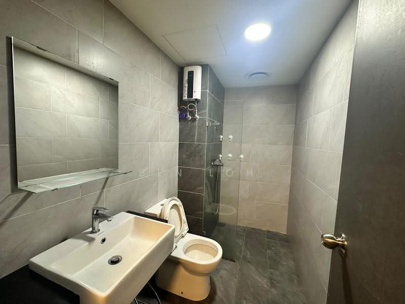 Kediaman Servis untuk Disewa di Emporis - Ben Loh - Bathroom - PropertyGuru.com.my