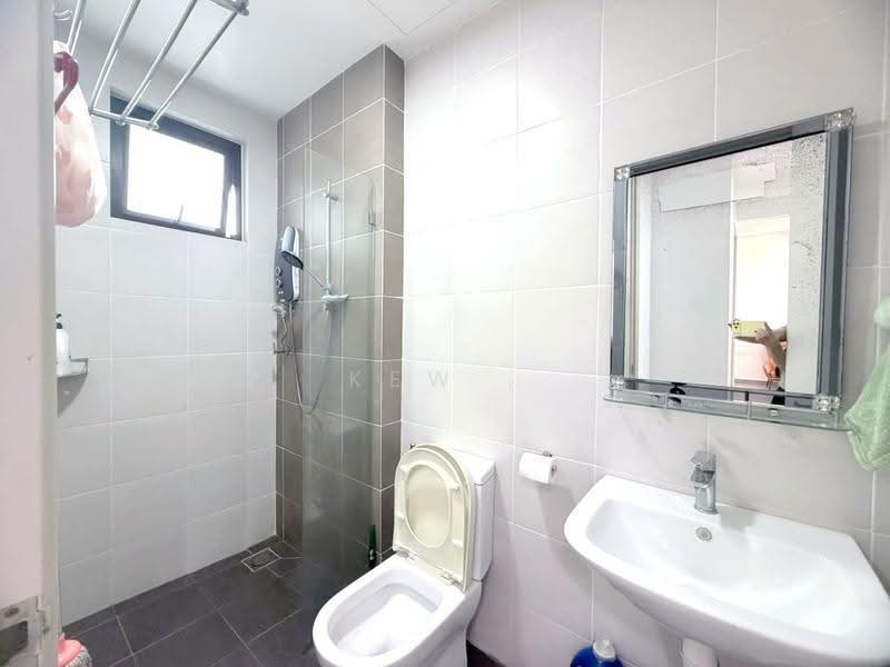 Kediaman Servis untuk Disewa di D'sands Residence - Kew . - Bathroom - PropertyGuru.com.my
