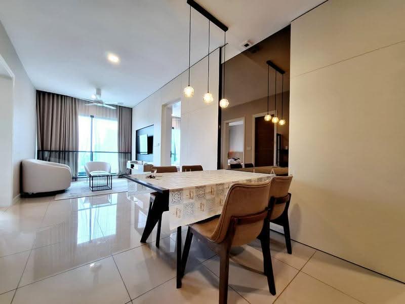 Kediaman Servis untuk Dijual di Aria - KENT HUI LAU - Living Room - PropertyGuru.com.my