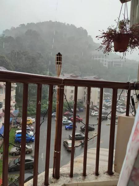 Apartment for Sale at Pangsapuri Air Putih - Harold Lee - Balcony - PropertyGuru.com.my