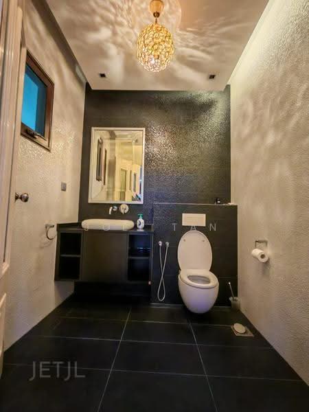 Rumah Berkembar untuk Dijual di Bandar Botanic (Klang) - Joel Tan - Bathroom - PropertyGuru.com.my