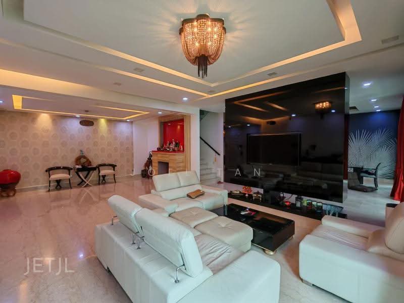 Rumah Berkembar untuk Dijual di Bandar Botanic (Klang) - Joel Tan - Living Room - PropertyGuru.com.my