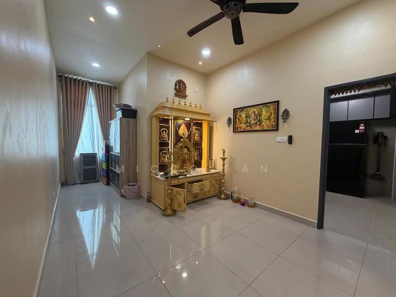 Rumah Teres untuk Disewa di Taman Pulai Bestari (Skudai) - Micco Tan - Living Room - PropertyGuru.com.my