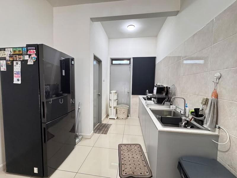 2-storey Terraced House for Sale in Bandar Dato Onn (Tebrau) - Jun Xiong Tan - Kitchen - PropertyGuru.com.my