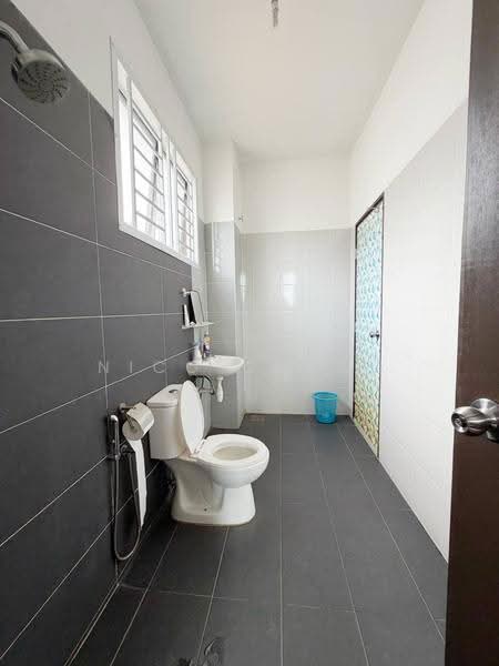 2-storey Terraced House for Sale in Taman Rinting (Masai) - Nico Chong - Bathroom - PropertyGuru.com.my