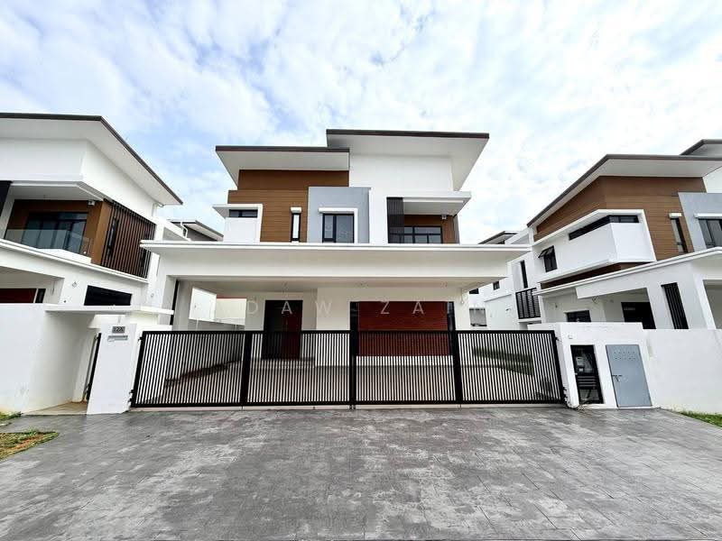 Link Bungalow for Sale in Setia Alam (Selangor) - Adaw Zain - Exterior - PropertyGuru.com.my