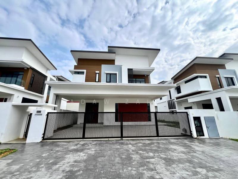 Link Bungalow for Sale in Setia Alam (Selangor) - Adaw Zain - Exterior - PropertyGuru.com.my