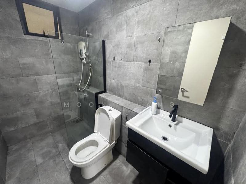 Kondominium untuk Disewa di Maya - Moon Chang - Bathroom - PropertyGuru.com.my