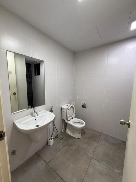 Service Residence for Rent at Pearl Suria - Elcoln Leong - Bathroom - PropertyGuru.com.my