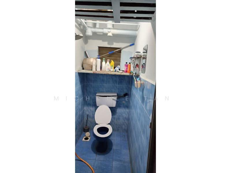 Flat for Sale at Desa Sri Puteri - Michelle Tan - Bathroom - PropertyGuru.com.my