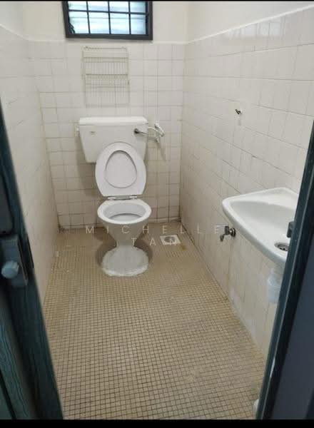 Flat for Sale at Desa Sri Puteri - Michelle Tan - Bathroom - PropertyGuru.com.my