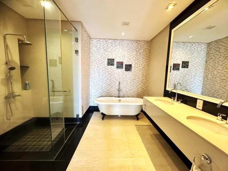 Kondominium untuk Disewa di Quayside Seafront Resort Condominiums - Bosco Teoh - Bathroom - PropertyGuru.com.my