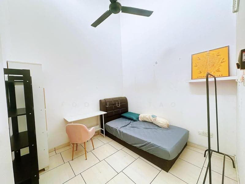 Rumah Teres 1-Tingkat untuk Disewa di Taman Setia Indah (Tebrau) - Foo Jun Tao - Bedroom - PropertyGuru.com.my