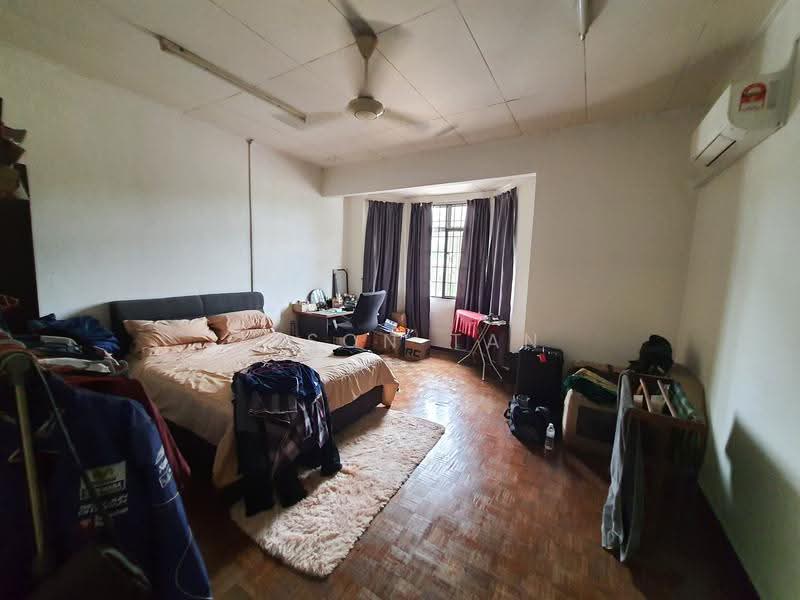 Rumah Teres 2-Tingkat untuk Dijual di Taman Puncak Jalil (Seri Kembangan) - Jason Tan - Bedroom - PropertyGuru.com.my