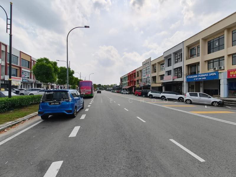 Shop / Office for Rent in Bandar Baru Permas Jaya (Permas Jaya) - Jessie Choo - Exterior - PropertyGuru.com.my