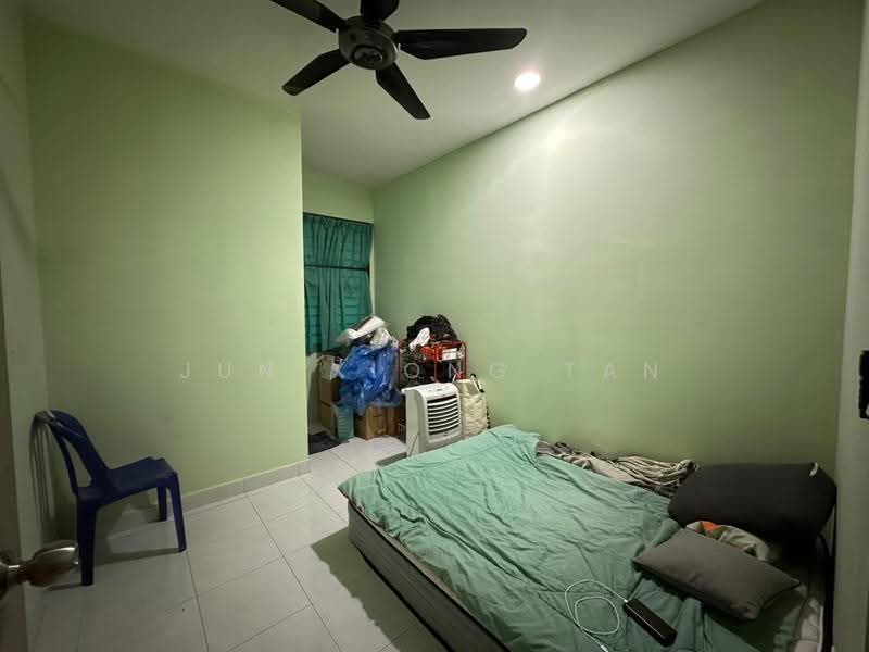 2-storey Terraced House for Sale in Bandar Tiram (Ulu Tiram) - Jun Xiong Tan - Bedroom - PropertyGuru.com.my