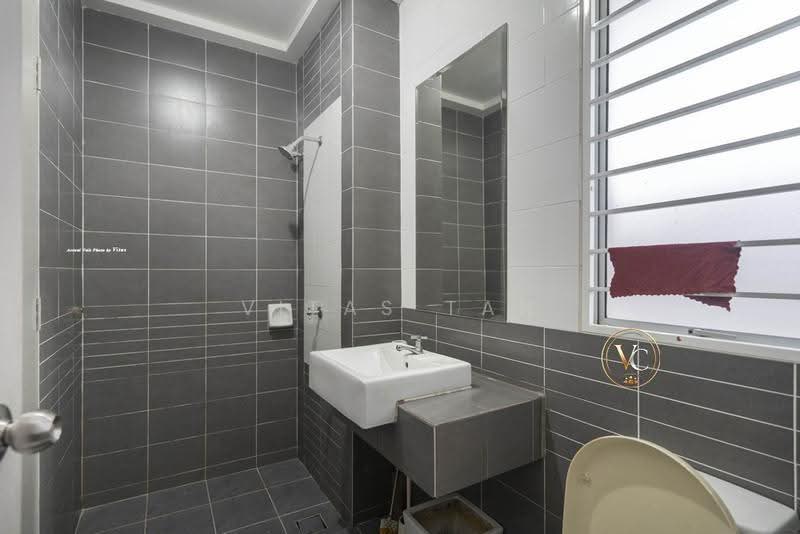 Rumah Teres 2-Tingkat untuk Disewa di Bandar Bukit Raja (Klang) - Vitas Tan - Bathroom - PropertyGuru.com.my
