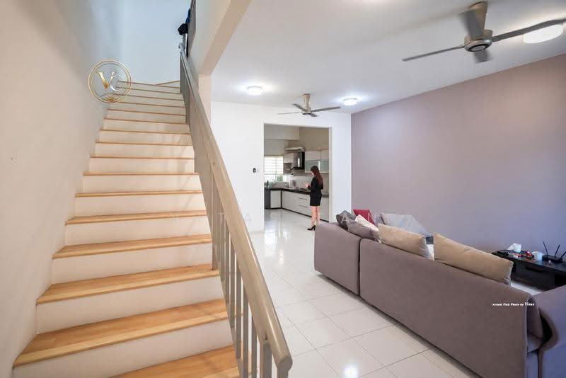 Rumah Teres 2-Tingkat untuk Disewa di Bandar Bukit Raja (Klang) - Vitas Tan - Living Room - PropertyGuru.com.my