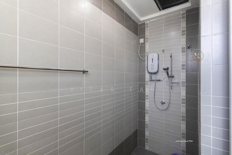 Rumah Teres 2-Tingkat untuk Disewa di Bandar Bukit Raja (Klang) - Vitas Tan - Bathroom - PropertyGuru.com.my