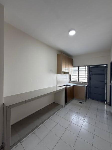 Rumah Teres 2-Tingkat untuk Dijual di Taman Scientex Pasir Gudang (Pasir Gudang) - Lik Xuan Chai - Kitchen - PropertyGuru.com.my