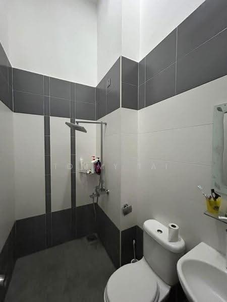 Rumah Kluster untuk Dijual di Austin Heights (Tebrau) - Tommy Tai - Bathroom - PropertyGuru.com.my