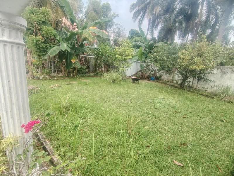 Rumah Banglo untuk Dijual di Subang Jaya (Selangor) - Adzura Zamedin - Garden - PropertyGuru.com.my
