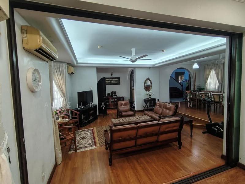 Rumah Banglo untuk Dijual di Subang Jaya (Selangor) - Adzura Zamedin - Living Room - PropertyGuru.com.my