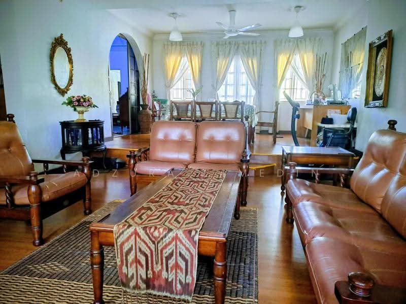 Rumah Banglo untuk Dijual di Subang Jaya (Selangor) - Adzura Zamedin - Living Room - PropertyGuru.com.my