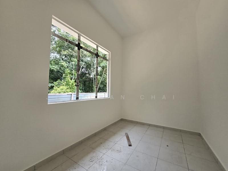 Rumah Berkembar untuk Dijual di Kampung Olak Lempit (Tanjong Duabelas) - Jonathan Chai - Interior - PropertyGuru.com.my