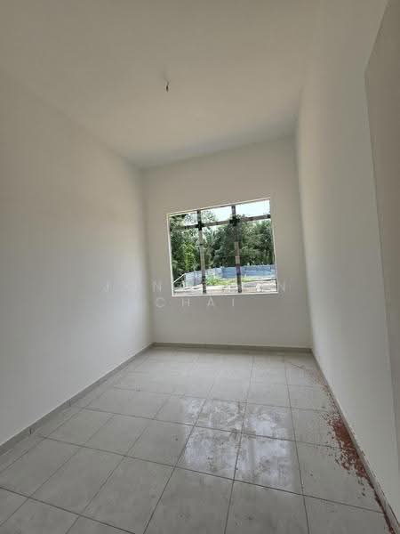Rumah Berkembar untuk Dijual di Kampung Olak Lempit (Tanjong Duabelas) - Jonathan Chai - Interior - PropertyGuru.com.my