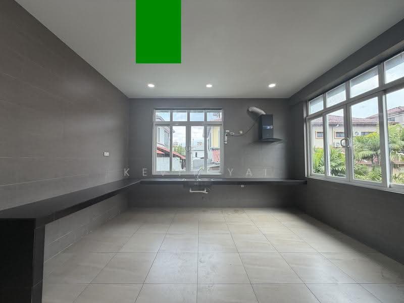 Bungalow House for Sale in Cheras (Kuala Lumpur) - Kevin Yai - Kitchen - PropertyGuru.com.my