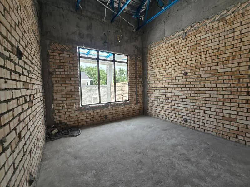 Semi-Detached House for Sale in Kampung Olak Lempit (Tanjong Duabelas) - Jonathan Chai - Interior - PropertyGuru.com.my