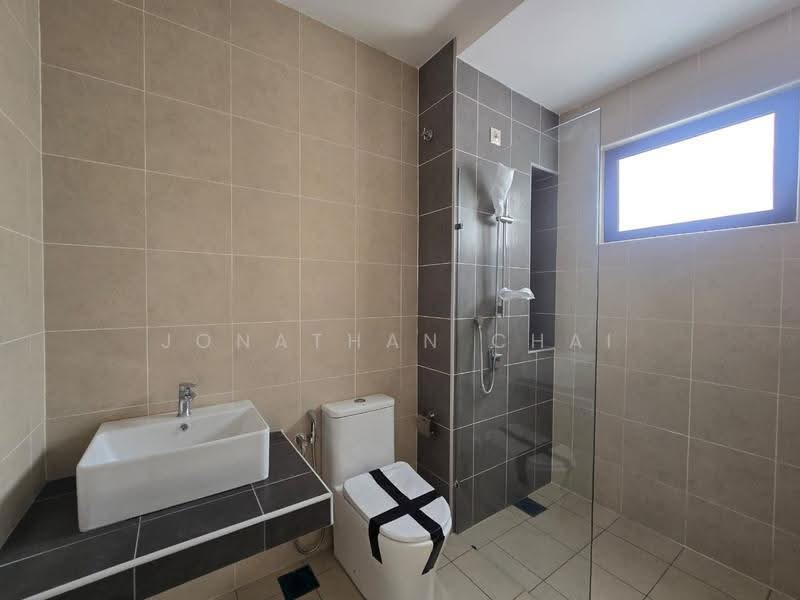 2-storey Terraced House for Sale in Batang Berjuntai (Selangor) - Jonathan Chai - Bathroom - PropertyGuru.com.my