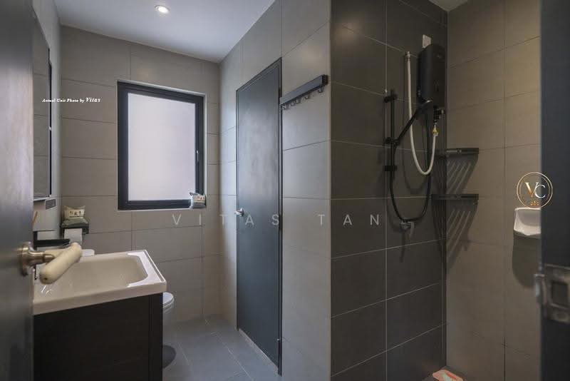 Service Residence for Sale at EDUSENTRAL - Vitas Tan - Bathroom - PropertyGuru.com.my