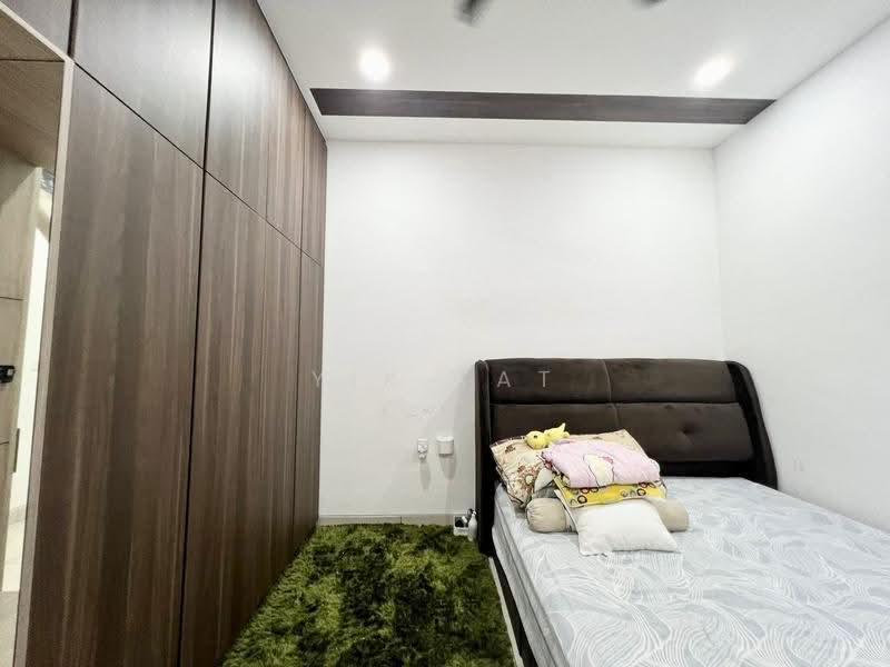 Cluster House for Sale in Taman Glenmarie (Johor Bahru) - Yik Tat - Bedroom - PropertyGuru.com.my