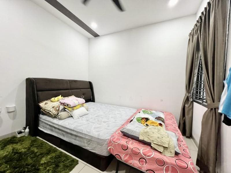 Cluster House for Sale in Taman Glenmarie (Johor Bahru) - Yik Tat - Bedroom - PropertyGuru.com.my