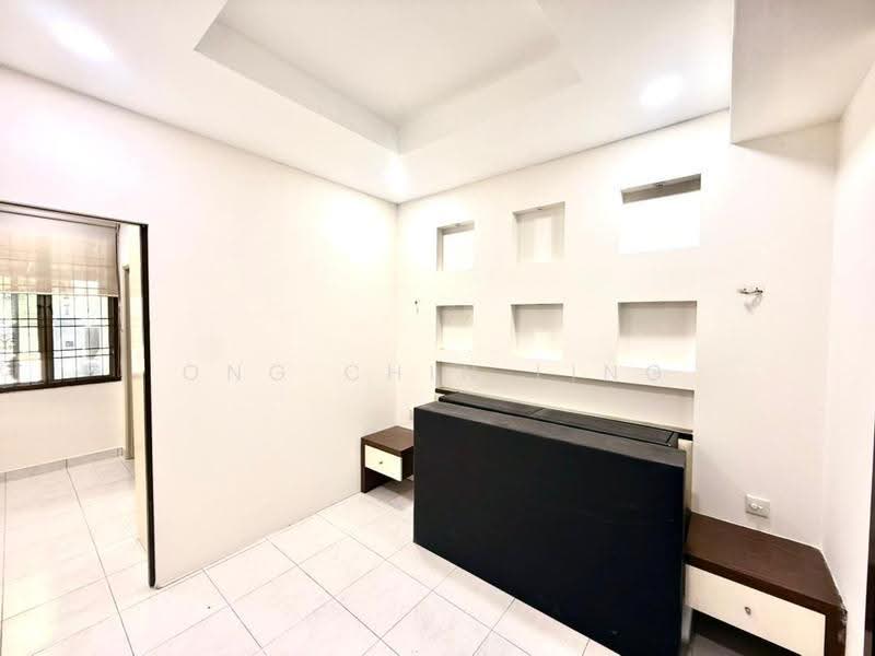 1-storey Terraced House for Rent in Taman Molek (Johor Bahru) - Ong Chin Ling - Bedroom - PropertyGuru.com.my