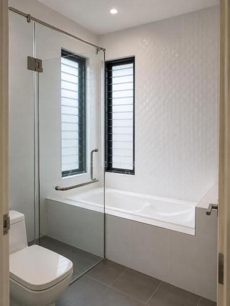 Rumah Banglo untuk Dijual di Aman Perdana (Kapar) - Adzura Zamedin - Bathroom - PropertyGuru.com.my