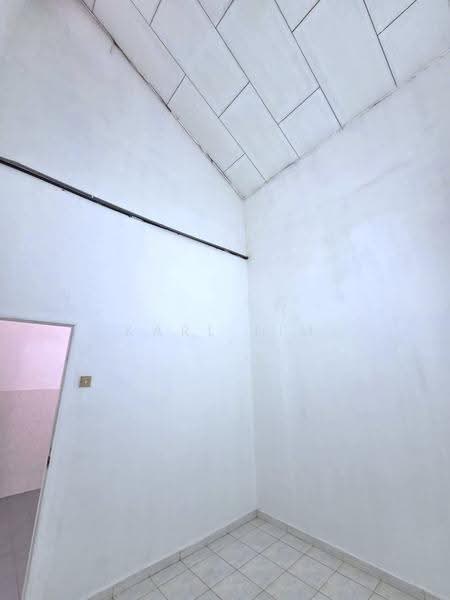 1-storey Terraced House for Sale in Taman Flora Heights (Pasir Gudang) - Karl Lim - Interior - PropertyGuru.com.my