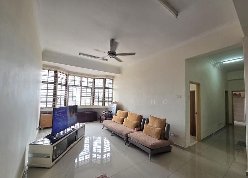 Condominium for Sale at Putra Indah Condominium - Kenson Ho - Living Room - PropertyGuru.com.my