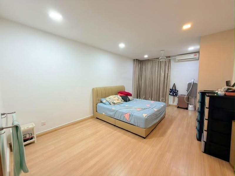 Kediaman Servis untuk Dijual di D'Ambience Residences (Pangsapuri Ikatan Flora) - Wendy Fong - PropertyGuru.com.my
