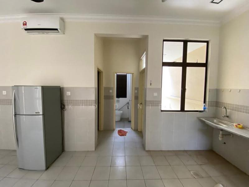 Rumah Berkembar untuk Dijual di Kota Bayuemas (Klang) - Kho Daniel - Kitchen - PropertyGuru.com.my