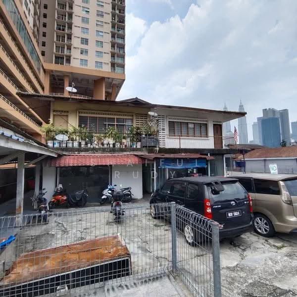 Shop for Rent in Kampung Baru (KL City Centre) - Shaiful Rudy - PropertyGuru.com.my