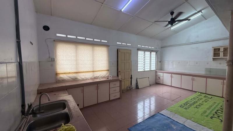 Rumah Teres 2-Tingkat untuk Disewa di Taman Midah (Cheras) - Karl . - Kitchen - PropertyGuru.com.my