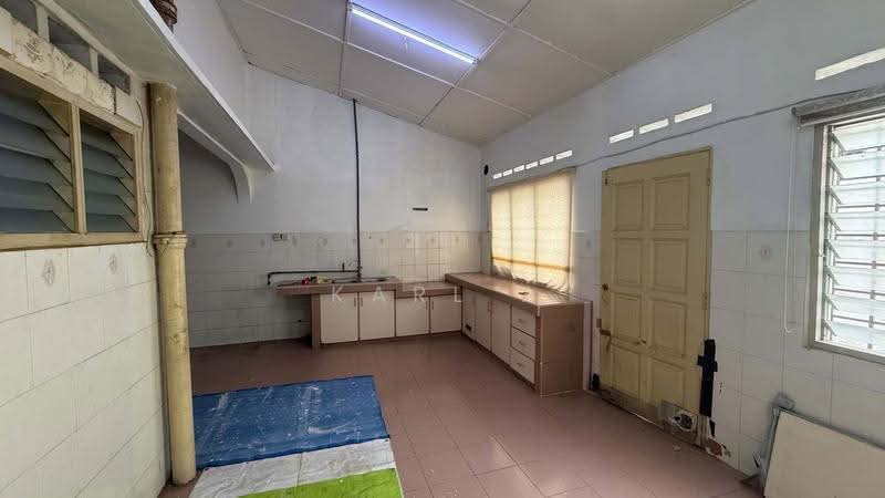 Rumah Teres 2-Tingkat untuk Disewa di Taman Midah (Cheras) - Karl . - Kitchen - PropertyGuru.com.my