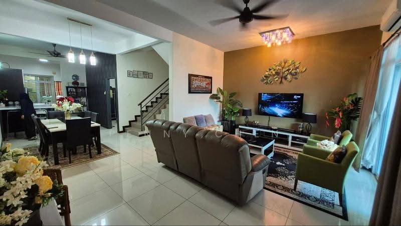 Terraced House for Sale in Desa Lang Indah (Ipoh) - PENNY CHEN - Living Room - PropertyGuru.com.my